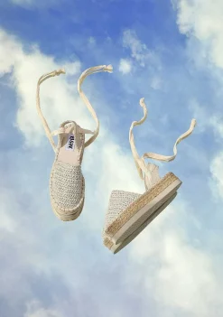 Sapatos De Menina-Conguitos Alpercatas De Alcas Bege Preto E Branco