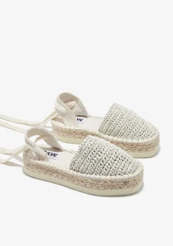 Sapatos De Menina-Conguitos Alpercatas De Alcas Bege Preto E Branco