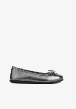 Sapatos Rasos-Conguitos Bailarinas Chumbo Metalizadas De Menina