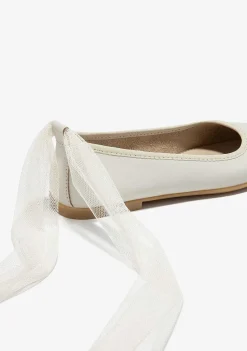 Sapatos De Cerimónia-Conguitos Bailarinas Com Alca Bege Preto E Branco